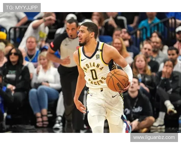 麦康奈尔关键抢断快攻助攻 哈利伯顿外线三分稳稳命中 麦康奈尔关键抢断快攻助攻 哈利伯顿外线三分稳稳命中