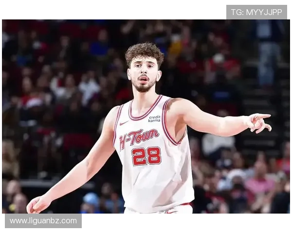 汤普森27分申京26分11篮板 火箭力克独行侠迎来四连胜